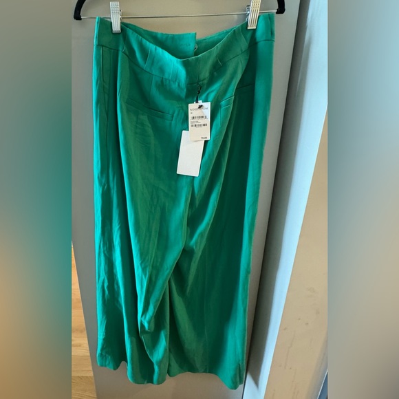 NWT Halogen x Atlantic-Pacific pleated pants.  Nordstrom exclusive.  Sold out. - Picture 4 of 5
